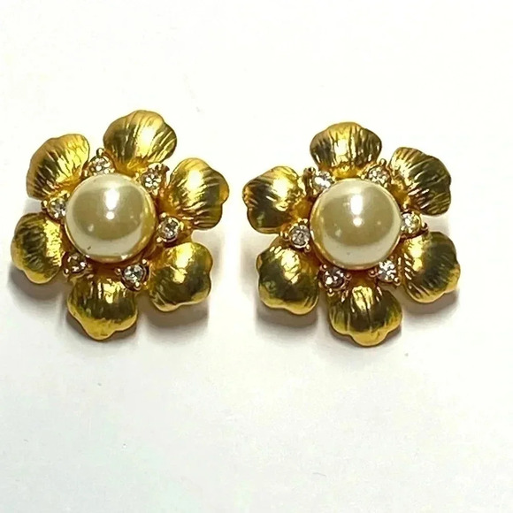 GOLD FAUX PEARL, RHINESTONE CLIP EARRINGS - Picture 1 of 11